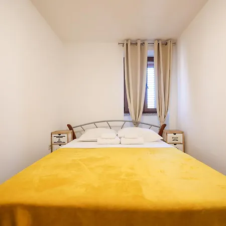 Vacation House Jakov Σπίτι διακοπών Ζαντάρ